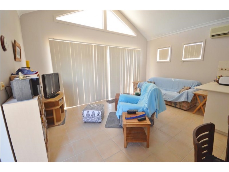 5/4 Seakist Retreat, Kalbarri WA 6536