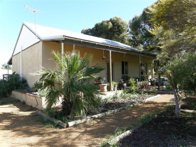 16 Glass Street, Kalbarri WA 6536