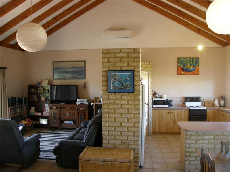 16 Glass Street, Kalbarri WA 6536