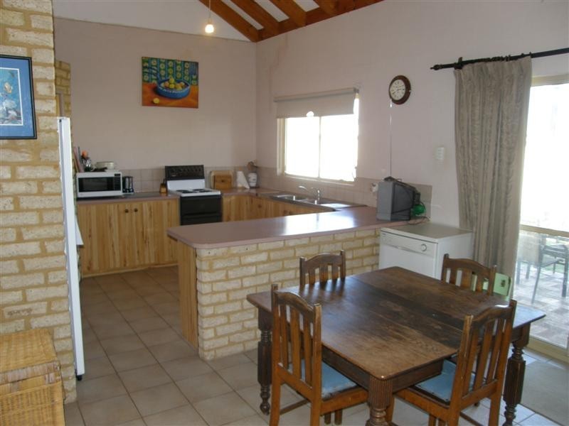 16 Glass Street, Kalbarri WA 6536