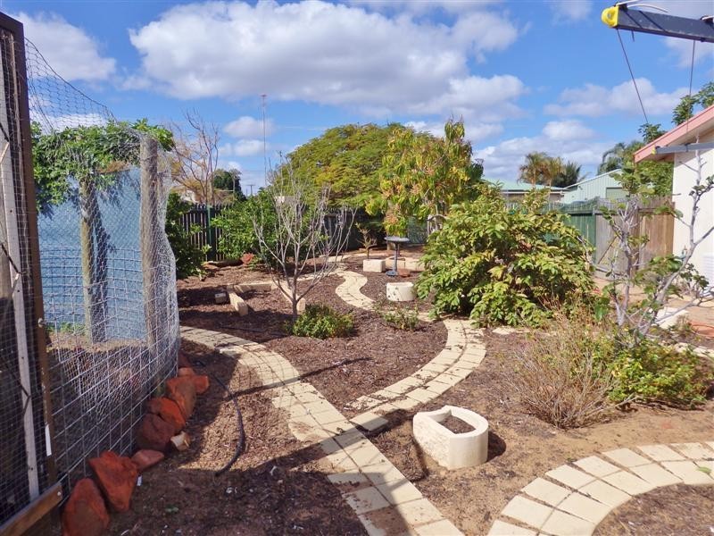 2 Carlton Crescent, Kalbarri WA 6536