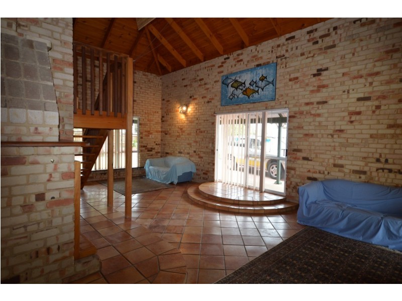 18 Gantheaume Crescent, Kalbarri WA 6536