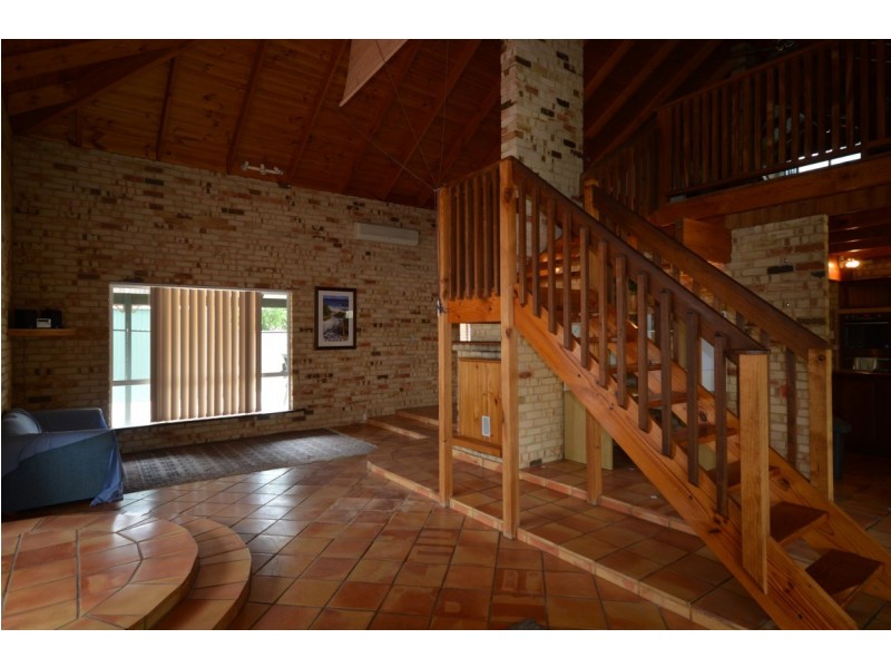 18 Gantheaume Crescent, Kalbarri WA 6536