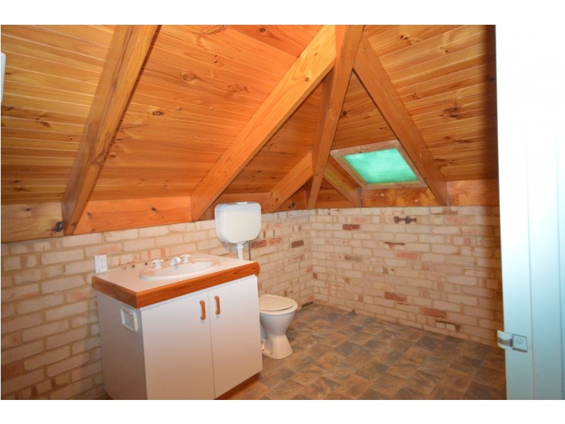 18 Gantheaume Crescent, Kalbarri WA 6536