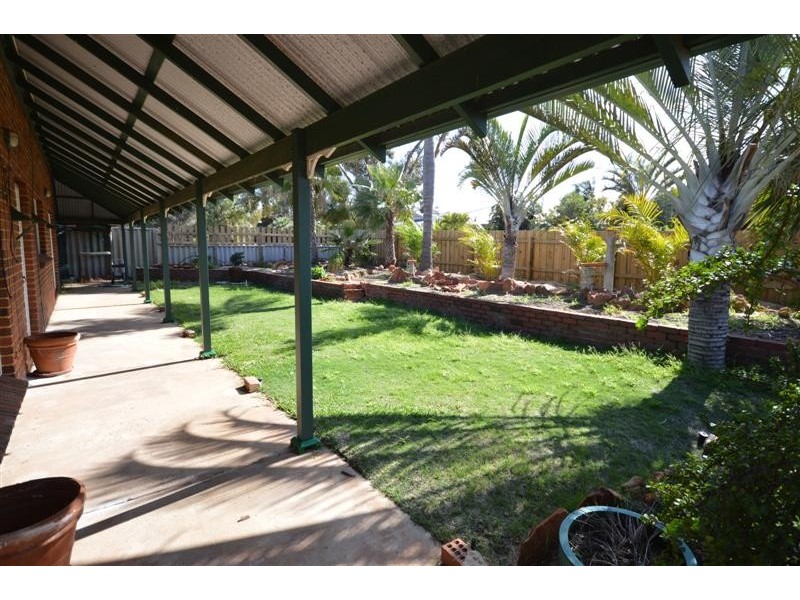18 Gantheaume Crescent, Kalbarri WA 6536