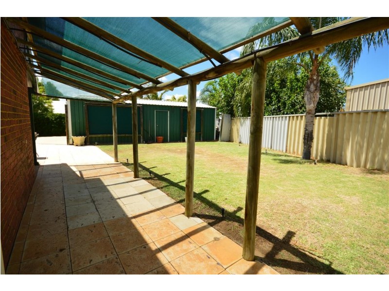 18 Gantheaume Crescent, Kalbarri WA 6536