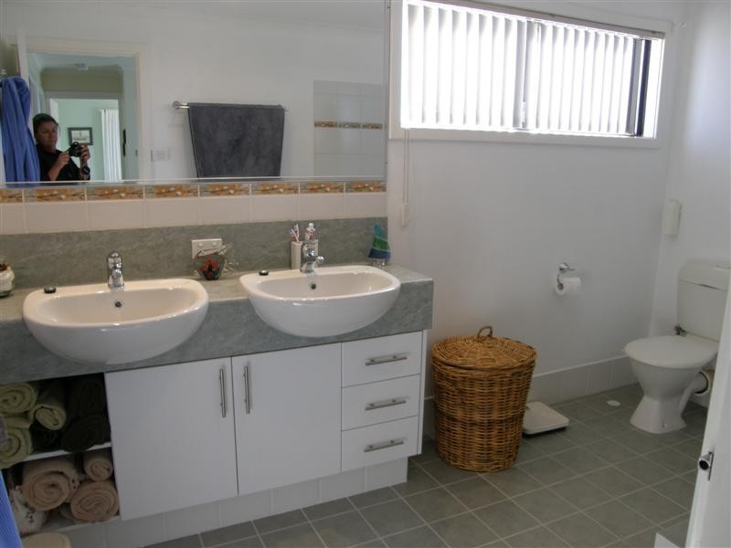 8B Harvey Place, Kalbarri WA 6536