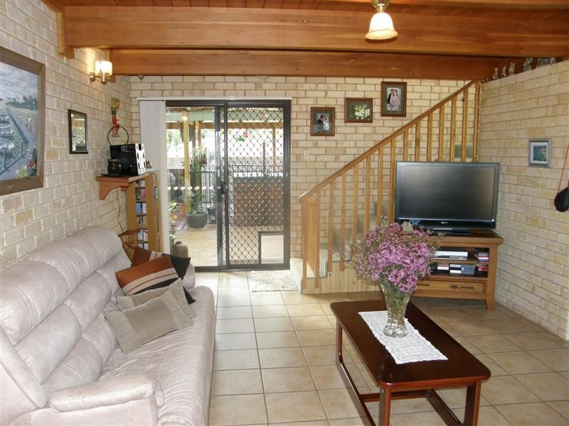 8B Harvey Place, Kalbarri WA 6536