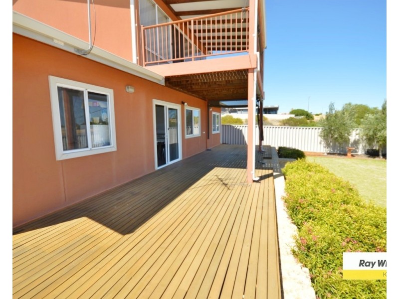 11 Banksia Street, Kalbarri WA 6536