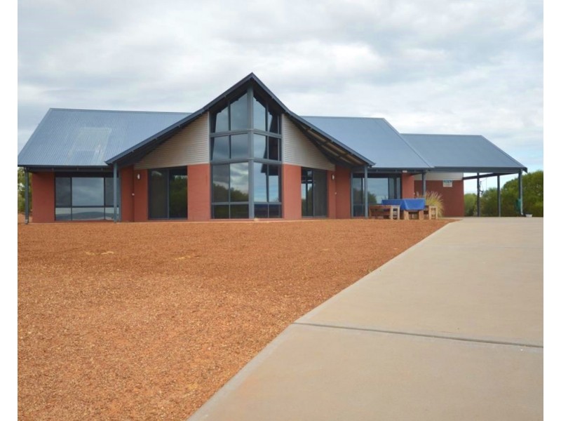 20 Browne Boulevard, Kalbarri WA 6536