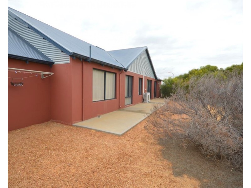 20 Browne Boulevard, Kalbarri WA 6536