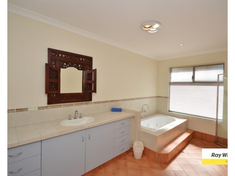 3 Seakist Retreat, Kalbarri WA 6536