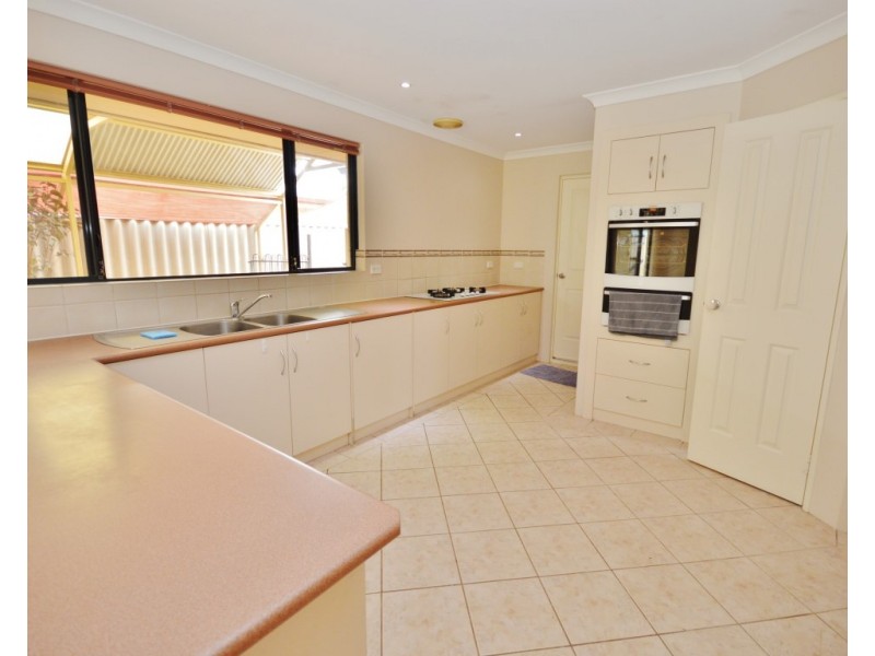 32 Crocos Circuit, Kalbarri WA 6536