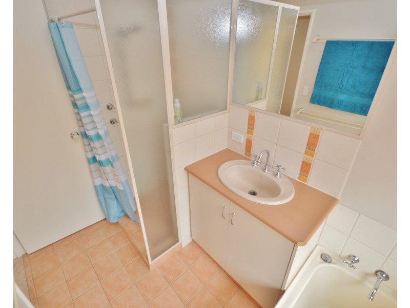 32 Crocos Circuit, Kalbarri WA 6536