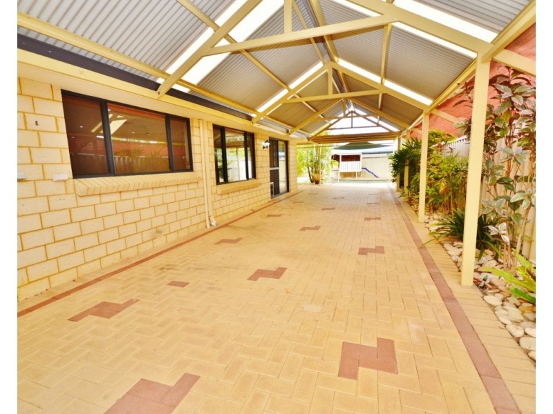 32 Crocos Circuit, Kalbarri WA 6536