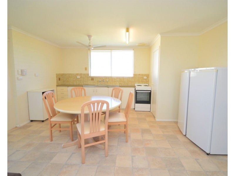 2/116 Nanda Drive, Kalbarri WA 6536