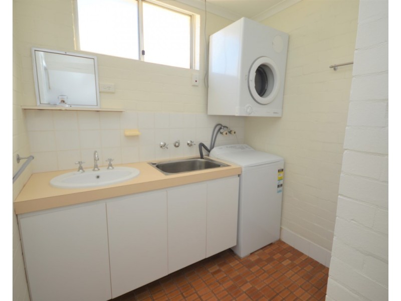 2/116 Nanda Drive, Kalbarri WA 6536