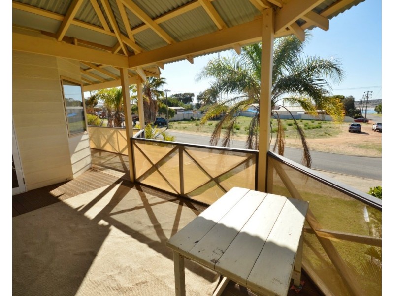 18 Glass Street, Kalbarri WA 6536