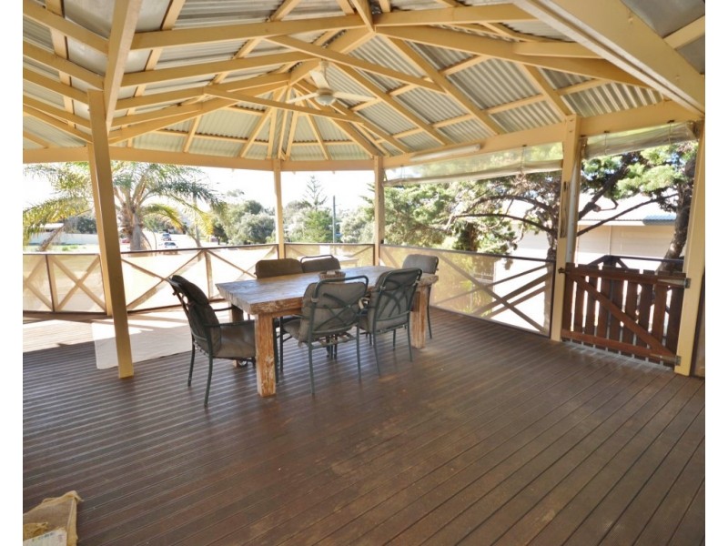 18 Glass Street, Kalbarri WA 6536