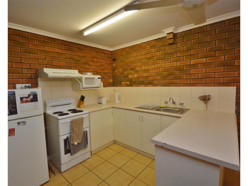 17/22 Chick Court Units, Kalbarri WA 6536