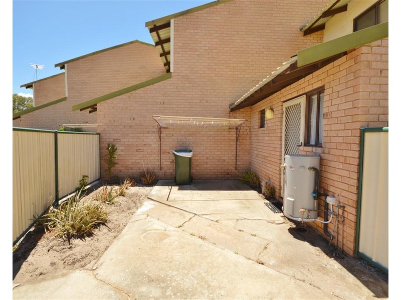 17/22 Chick Court Units, Kalbarri WA 6536