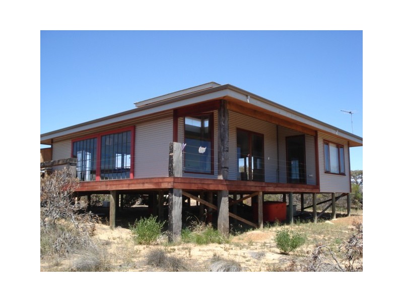 68 Explorer Avenue, Kalbarri WA 6536