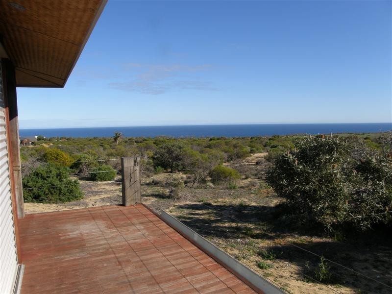 68 Explorer Avenue, Kalbarri WA 6536