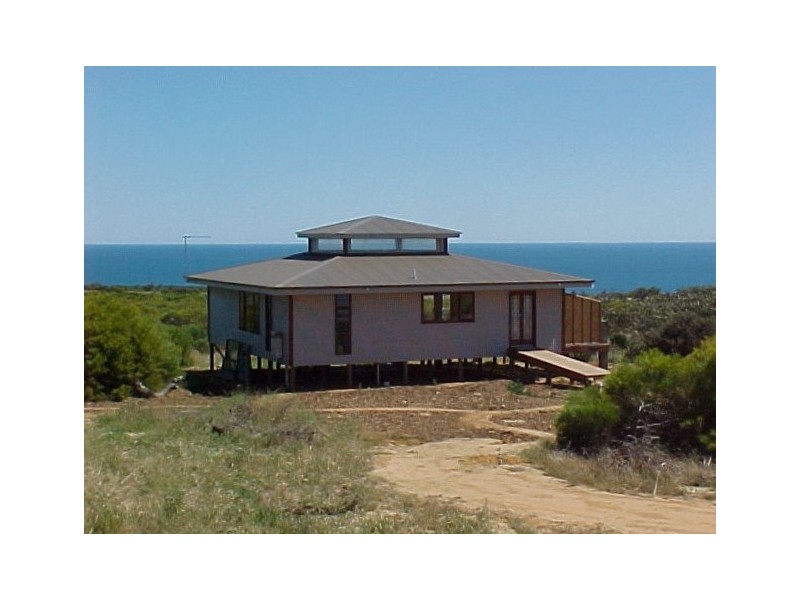 68 Explorer Avenue, Kalbarri WA 6536