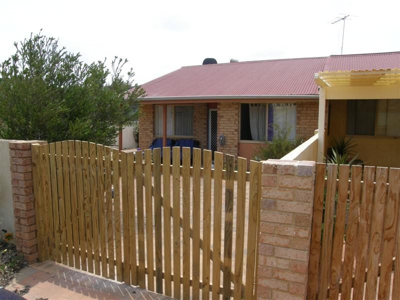 Unit 1/35 Glass st, Kalbarri WA 6536