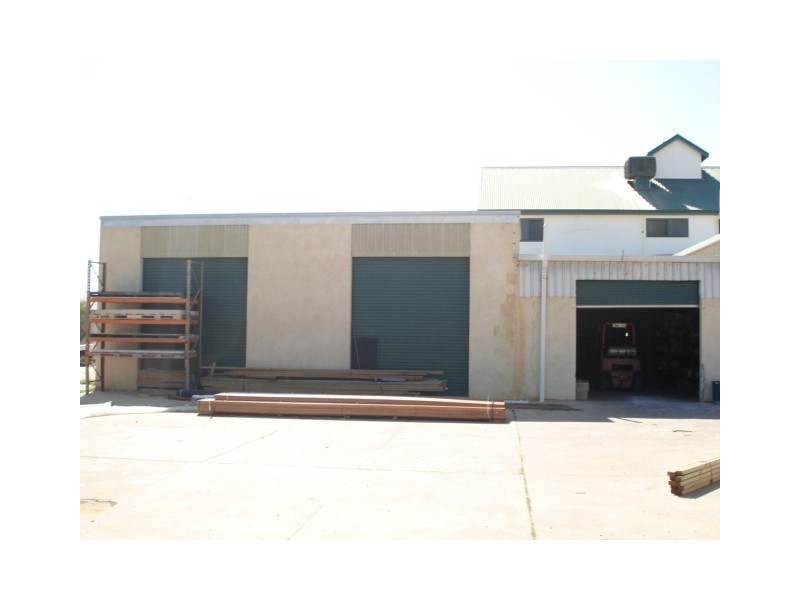 Kalbarri BP Service Station and Hardware, Kalbarri WA 6536