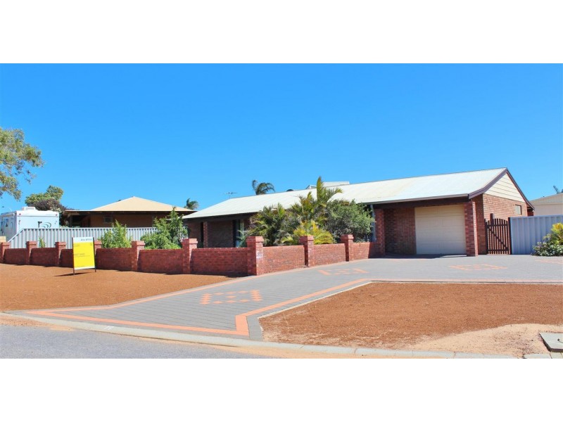 19 Batavia Circle, Kalbarri WA 6536