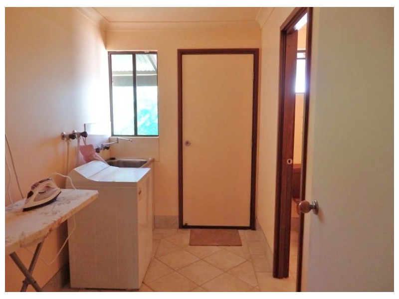 19 Batavia Circle, Kalbarri WA 6536