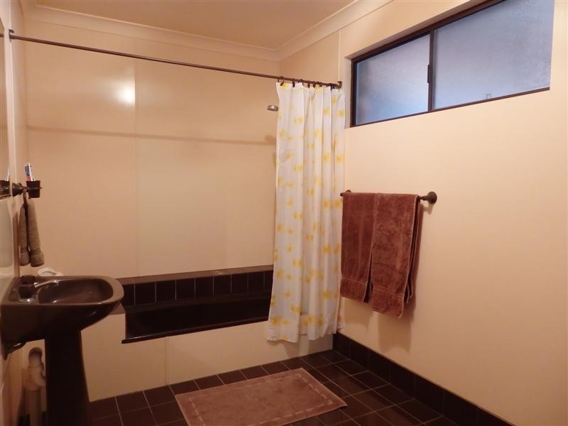 19 Batavia Circle, Kalbarri WA 6536