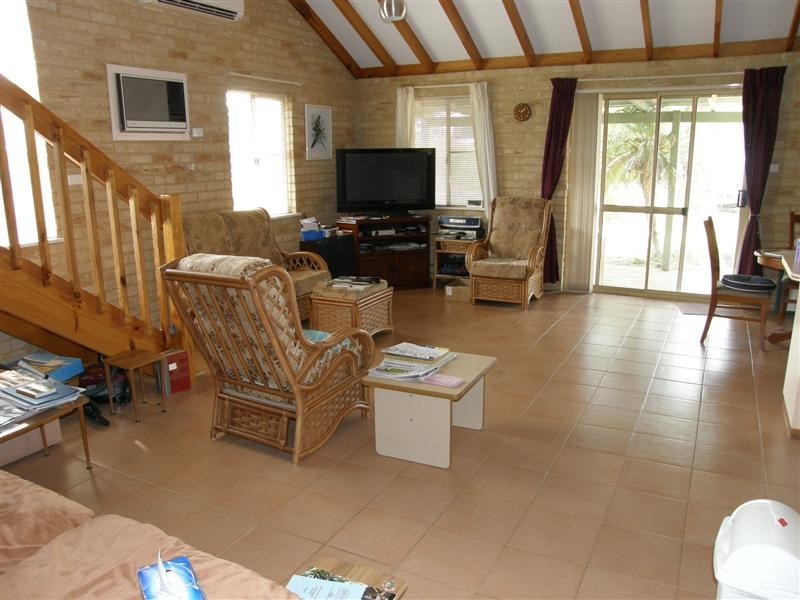 2/6 Kelsar Green, Kalbarri WA 6536