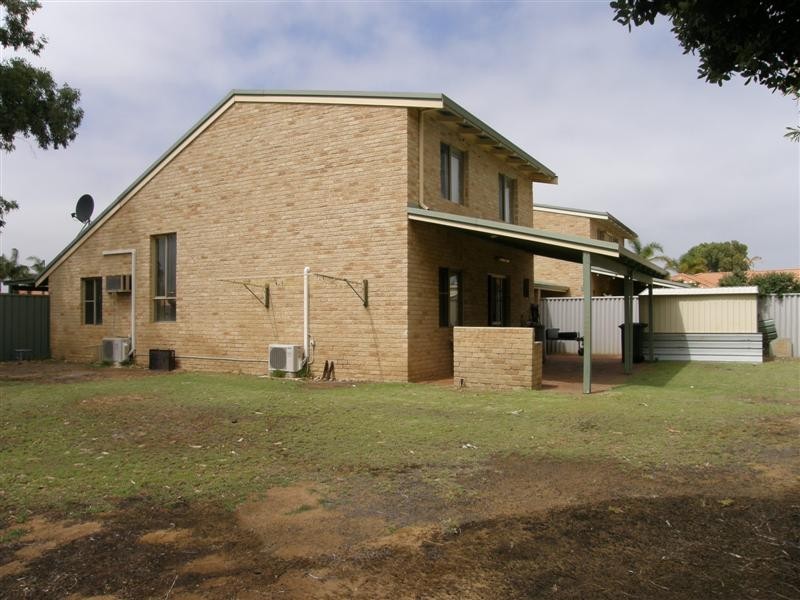 2/6 Kelsar Green, Kalbarri WA 6536