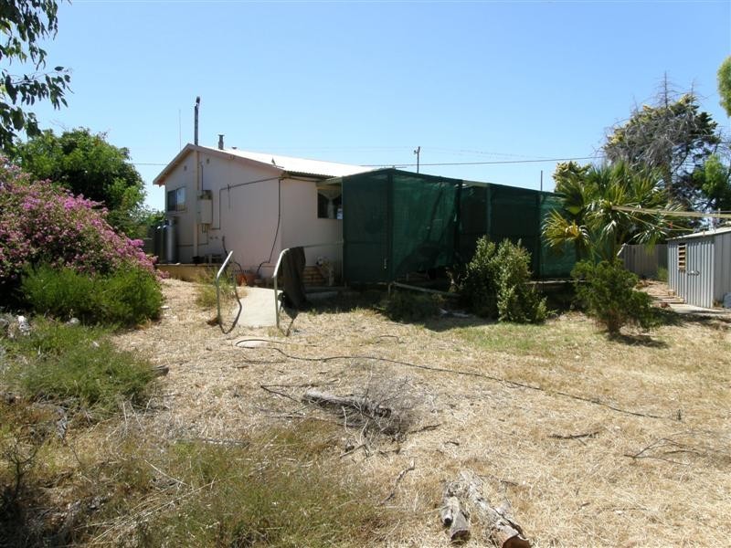 18 Penn Street, Kalbarri WA 6536