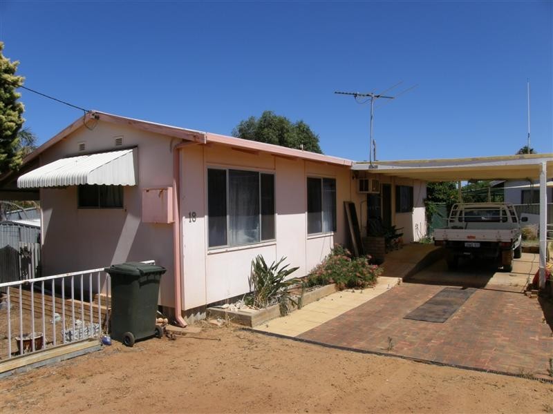 18 Penn Street, Kalbarri WA 6536