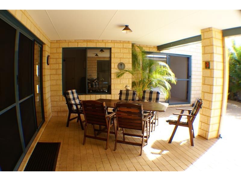 12 Gantheaume Crescent, Kalbarri WA 6536