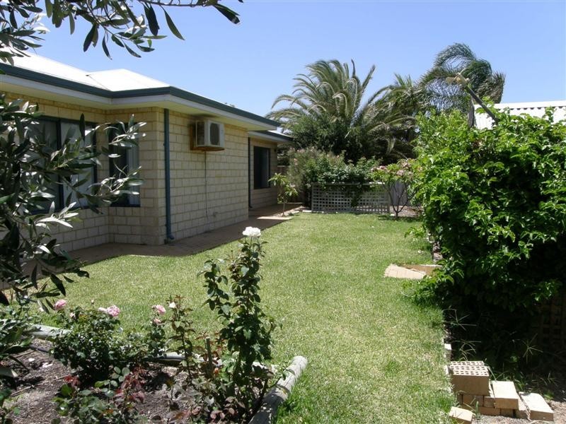 12 Gantheaume Crescent, Kalbarri WA 6536