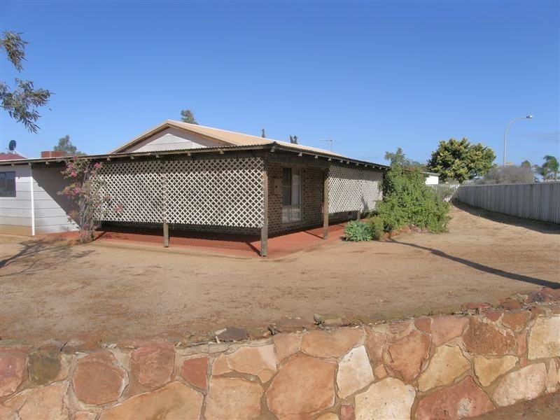 2 Tiki Cove, Kalbarri WA 6536