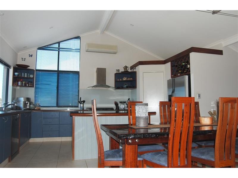 12 Mariner Crescent, Kalbarri WA 6536