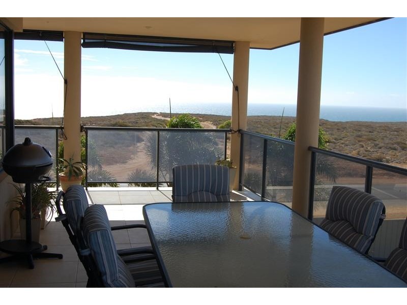 12 Mariner Crescent, Kalbarri WA 6536