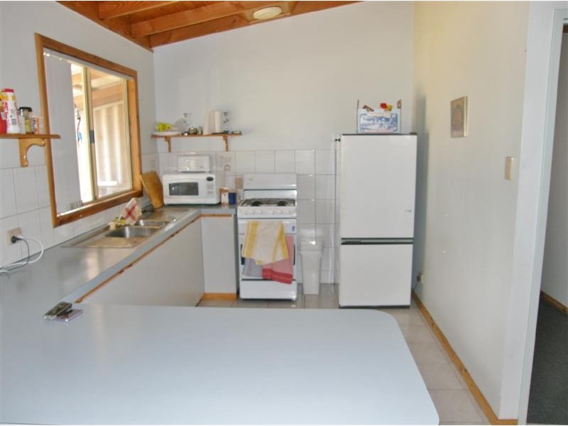 4 Chick Place, Kalbarri WA 6536