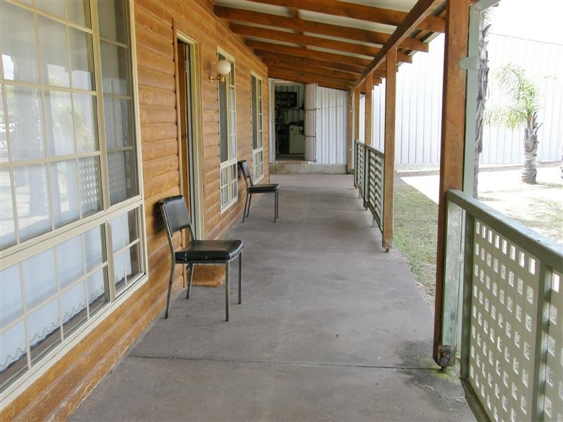 4 Chick Place, Kalbarri WA 6536