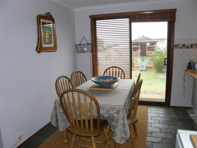 6 Gantheaume Crescent, Kalbarri WA 6536