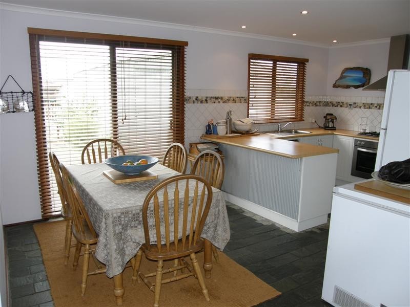 6 Gantheaume Crescent, Kalbarri WA 6536
