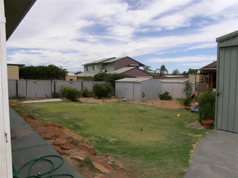 6 Gantheaume Crescent, Kalbarri WA 6536