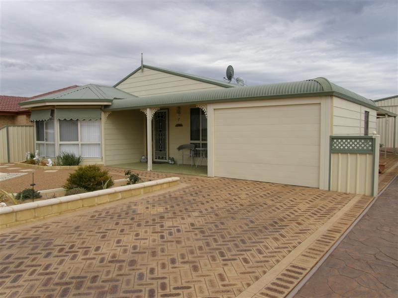 9 Mainwaring Drive, Kalbarri WA 6536