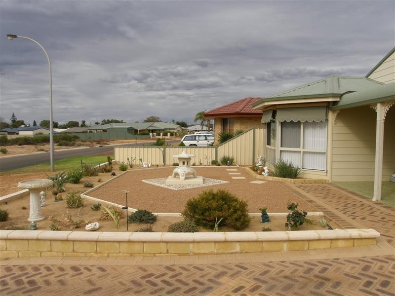 9 Mainwaring Drive, Kalbarri WA 6536