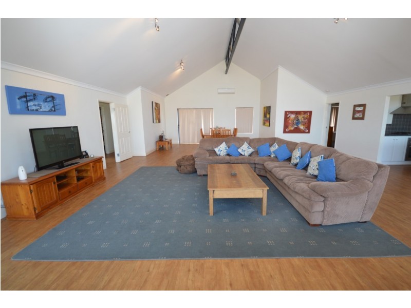 20 Browne Boulevard, Kalbarri WA 6536